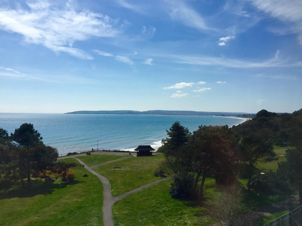 Hotel Riviera By The Sea Bournemouth Buitenkant foto