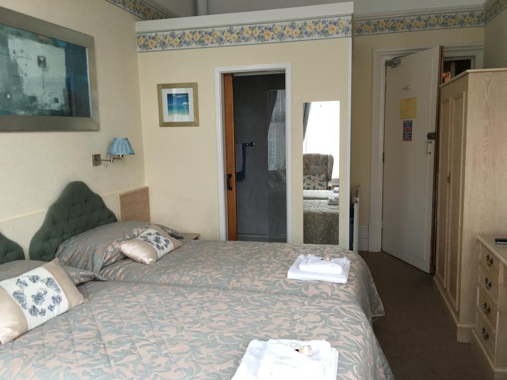 Hotel Riviera By The Sea Bournemouth Buitenkant foto