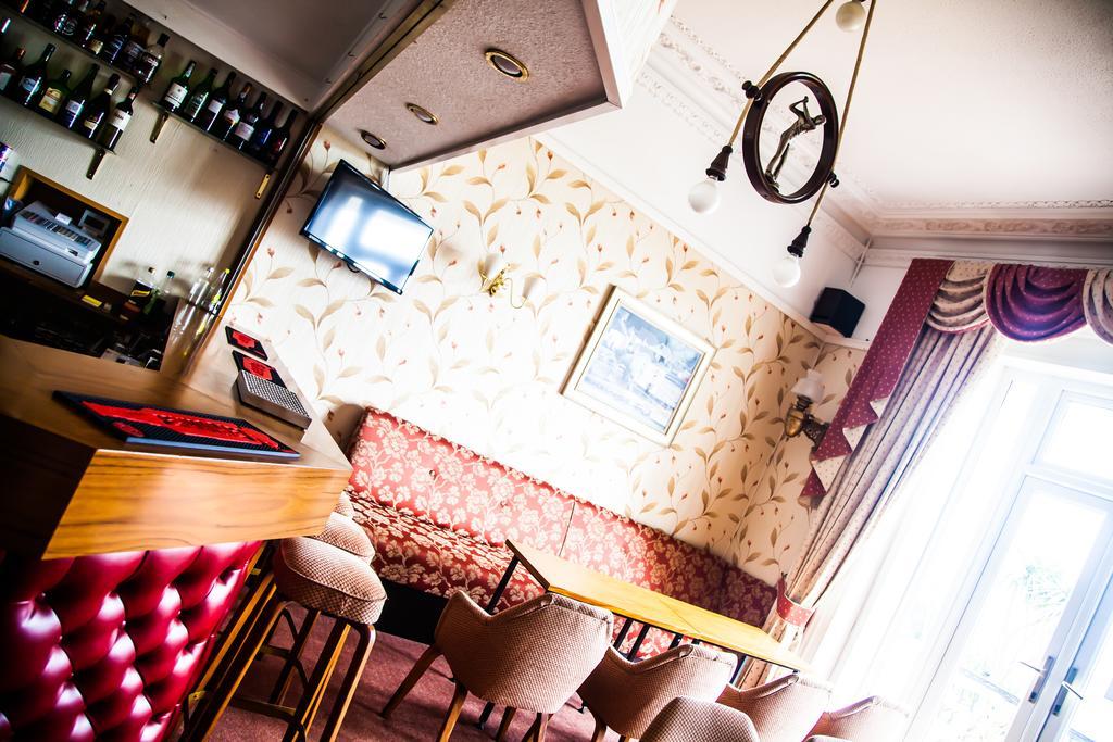 Hotel Riviera By The Sea Bournemouth Buitenkant foto