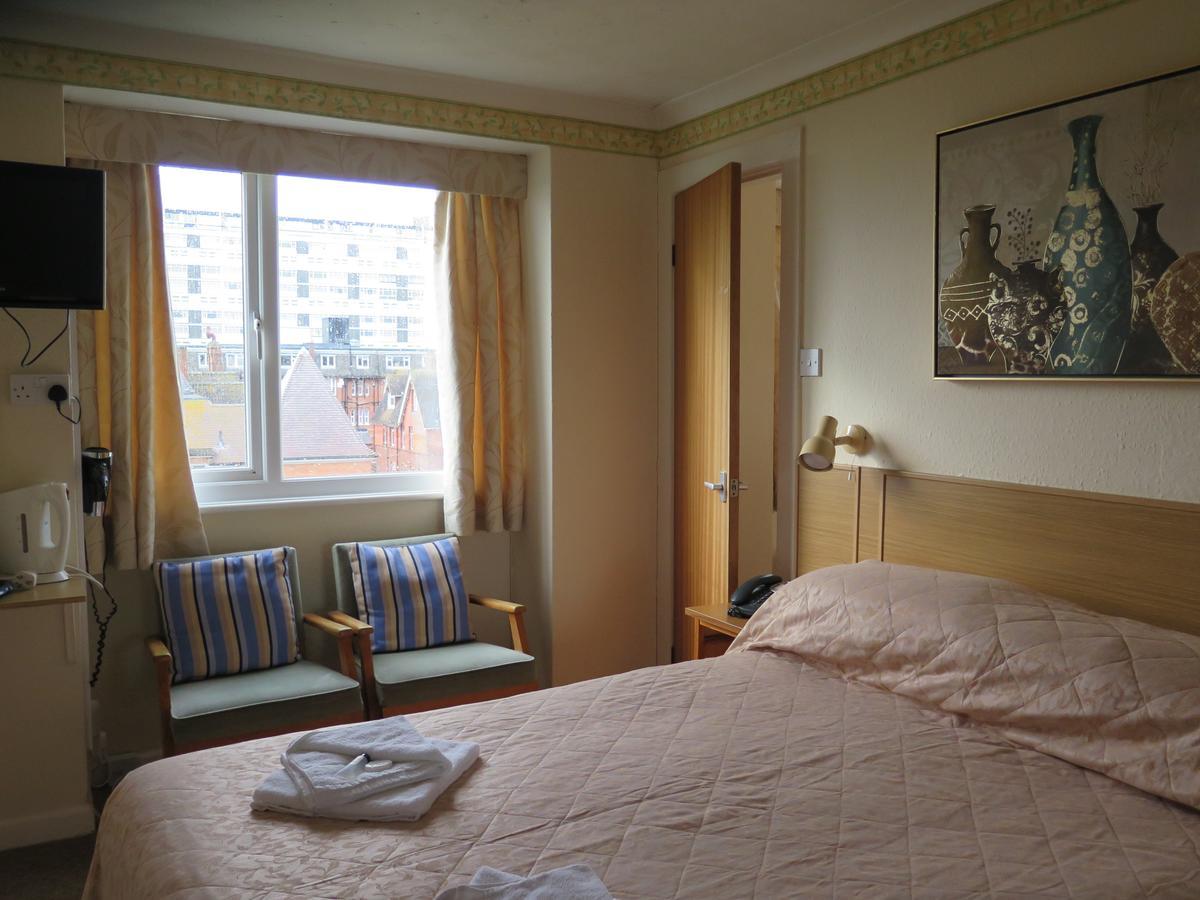 Hotel Riviera By The Sea Bournemouth Buitenkant foto