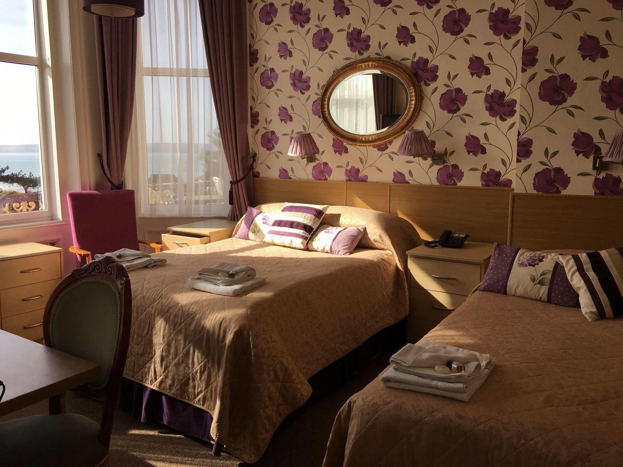 Hotel Riviera By The Sea Bournemouth Buitenkant foto