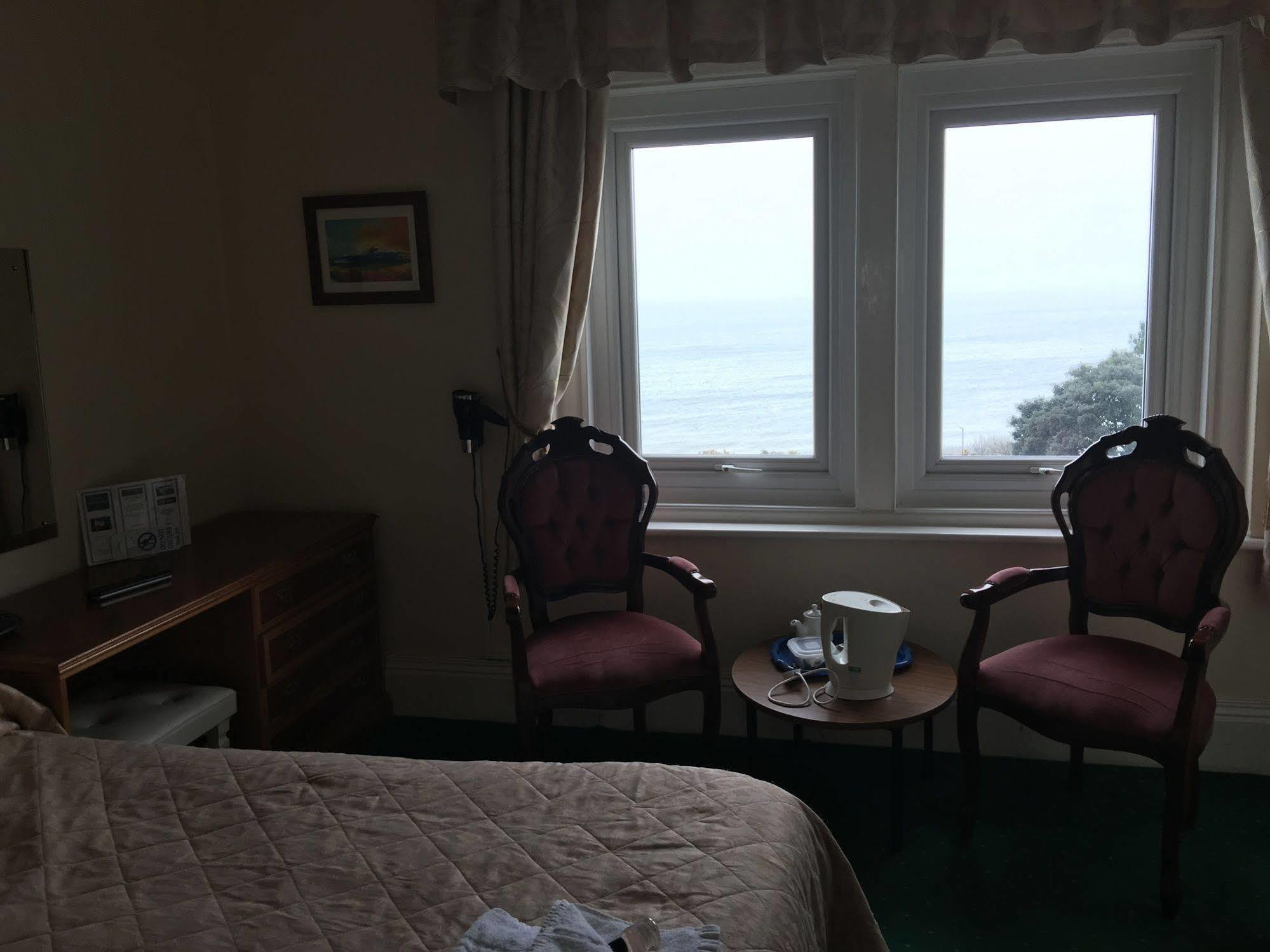 Hotel Riviera By The Sea Bournemouth Buitenkant foto
