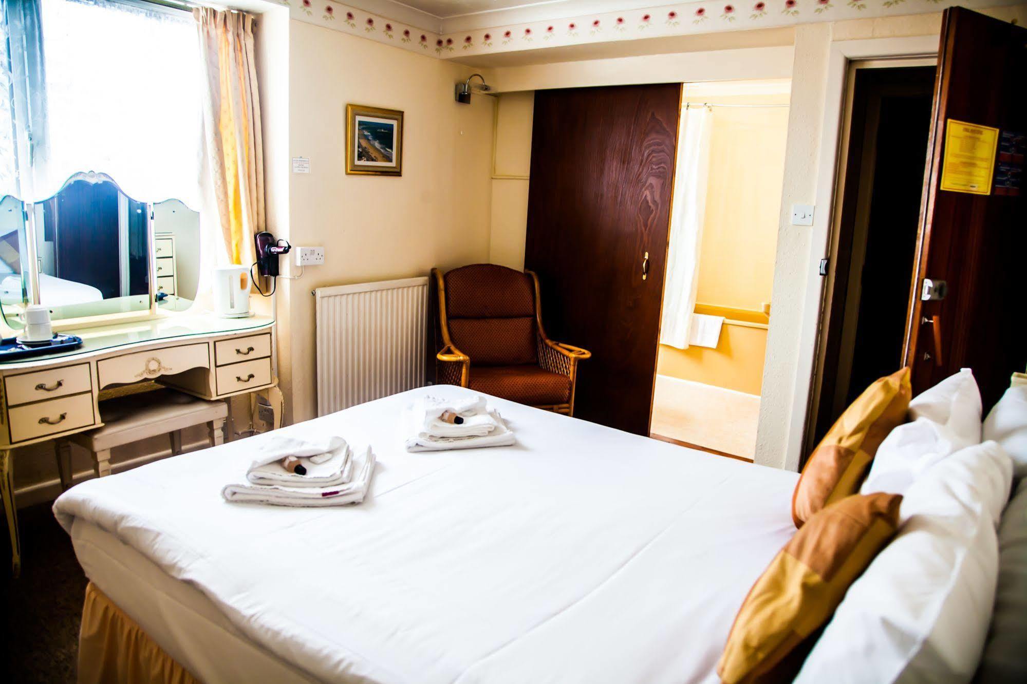 Hotel Riviera By The Sea Bournemouth Buitenkant foto
