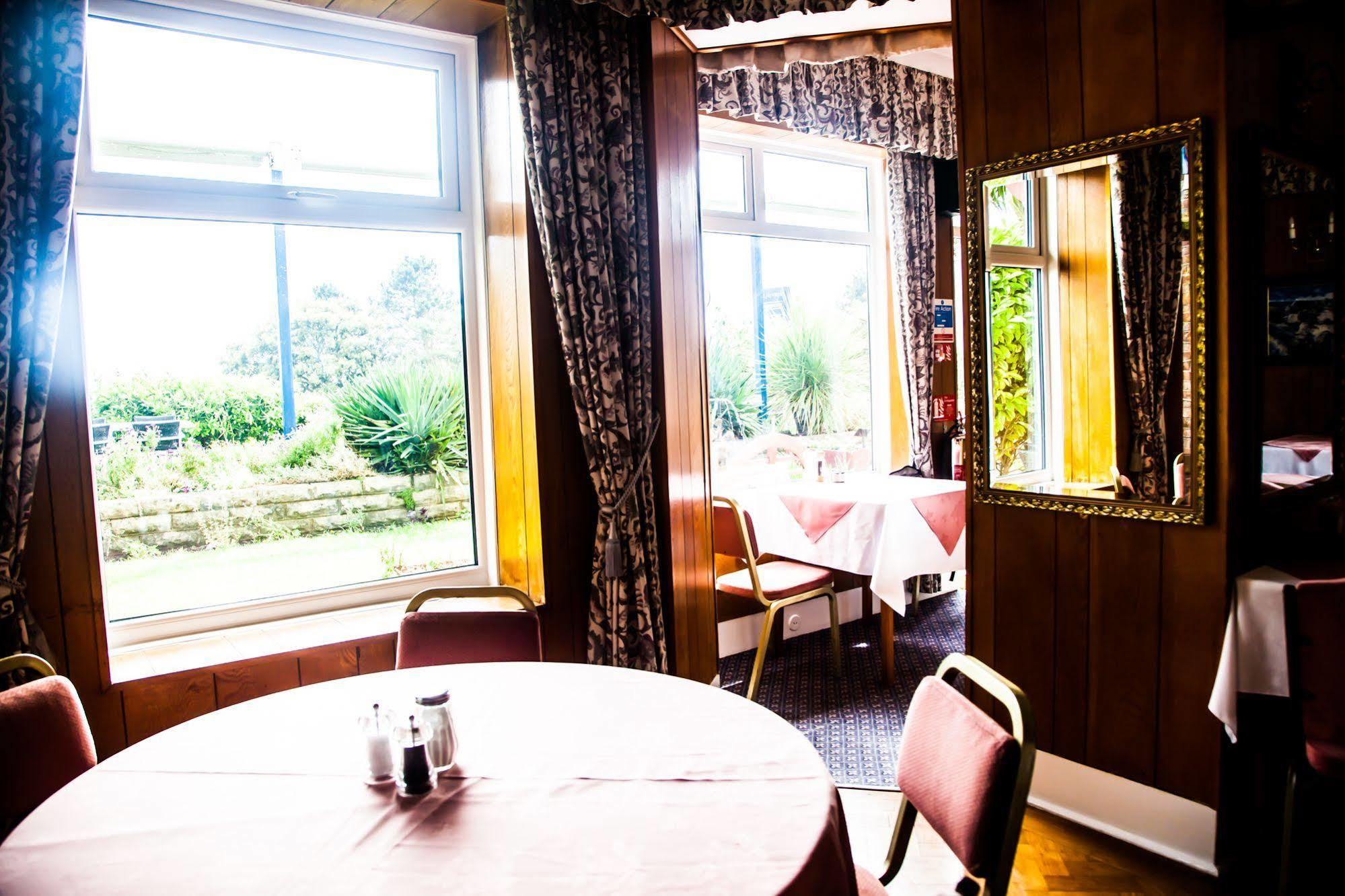 Hotel Riviera By The Sea Bournemouth Buitenkant foto